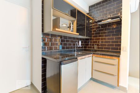 Cozinha de apartamento para alugar com 1 quarto, 40m² em Pinheiros, São Paulo
