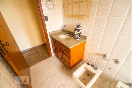 Casa à venda com 120m², 3 quartos e 2 vagasBanheiro Social