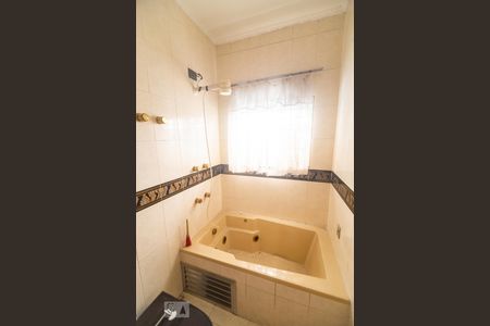 Casa à venda com 120m², 3 quartos e 2 vagasSuíte