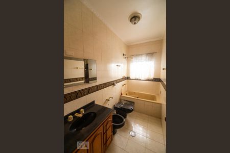 Casa à venda com 120m², 3 quartos e 2 vagasSuíte