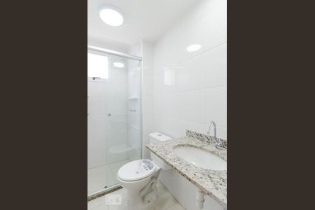 Banheiro de apartamento para alugar com 2 quartos, 50m² em Santa Terezinha, São Bernardo do Campo