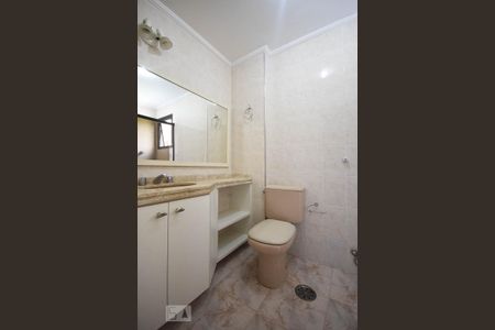 Apartamento para alugar com 122m², 3 quartos e 2 vagas Apartamento para alugar com 122m², 3 quartos e 2 vagasBanheiro Suíte