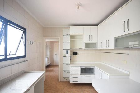 Apartamento para alugar com 122m², 3 quartos e 2 vagas Apartamento para alugar com 122m², 3 quartos e 2 vagasCozinha