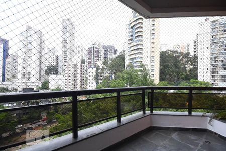 Varanda de apartamento para alugar com 3 quartos, 122m² em Vila Suzana, São Paulo