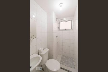Banheiro de apartamento à venda com 2 quartos, 46m² em São Pedro, Osasco