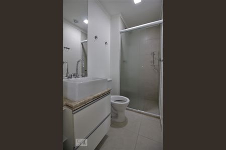 Banheiro de apartamento à venda com 2 quartos, 55m² em Vila Andrade, São Paulo