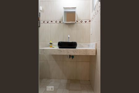 Banheiro da suíte de casa para alugar com 2 quartos, 90m² em Guará Ii, Brasília