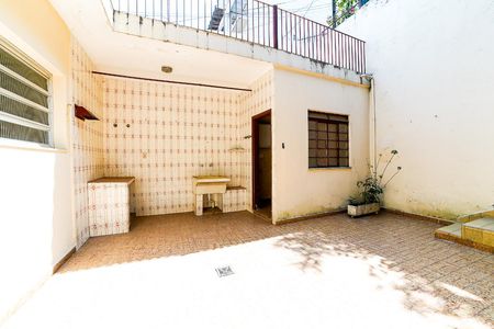 Casa à venda com 300m², 3 quartos e sem vagaÁrea de Serviço