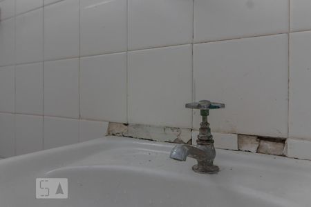 Banheiro de apartamento para alugar com 1 quarto, 47m² em Sé, São Paulo