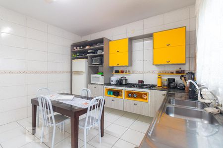 Casa à venda com 220m², 3 quartos e 8 vagasCozinha