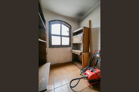 Casa à venda com 240m², 4 quartos e 4 vagas Casa à venda com 240m², 4 quartos e 4 vagasQuarto de serviço