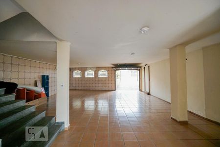 Casa à venda com 240m², 4 quartos e 4 vagas Casa à venda com 240m², 4 quartos e 4 vagasGaragem