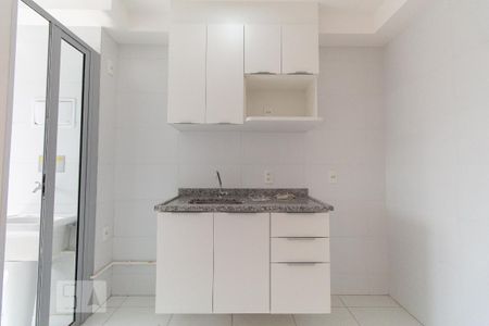 Cozinha de apartamento à venda com 2 quartos, 49m² em Parque São Jorge, São Paulo