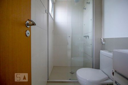Banheiro de apartamento para alugar com 3 quartos, 76m² em Prado, Belo Horizonte