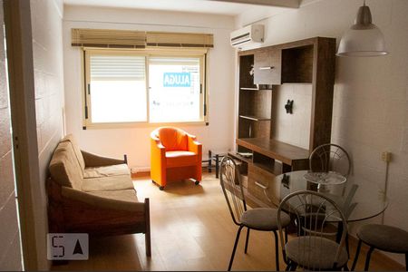 Sala de apartamento para alugar com 1 quarto, 43m² em Santana, Porto Alegre