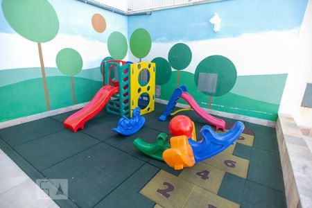 Apartamento à venda com 66m², 2 quartos e 1 vagaÁrea Comum - Playground