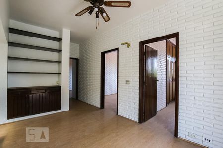 Casa para alugar com 230m², 3 quartos e 3 vagasHall Superior