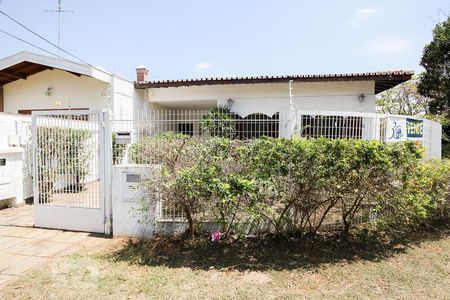 Casa para alugar com 230m², 3 quartos e 3 vagasFrente