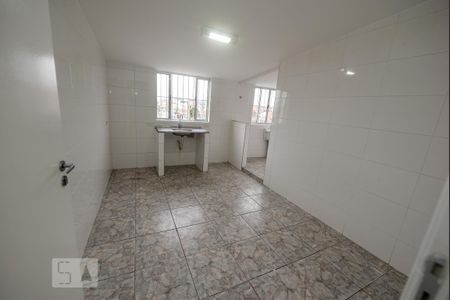 Cozinha de apartamento para alugar com 2 quartos, 52m² em Jardim Tranqüilidade, Guarulhos