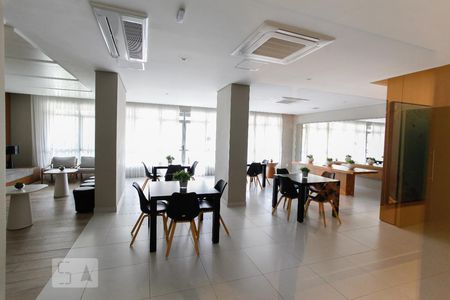 Apartamento para alugar com 72m², 3 quartos e 1 vagaÁrea comum - Salão de festas