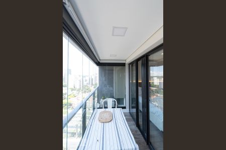 Varanda de kitnet/studio para alugar com 1 quarto, 37m² em Campo Belo, São Paulo