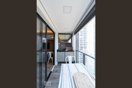 Varanda de kitnet/studio para alugar com 1 quarto, 37m² em Campo Belo, São Paulo