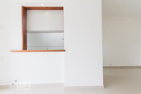 Sala de apartamento para alugar com 1 quarto, 71m² em Barra da Tijuca, Rio de Janeiro