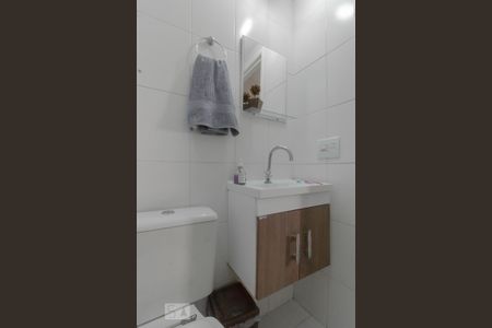 Apartamento para alugar com 60m², 2 quartos e 1 vaga Apartamento para alugar com 60m², 2 quartos e 1 vagaBanheiro Suíte