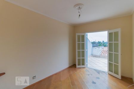 Casa à venda com 250m², 3 quartos e 8 vagas Casa à venda com 250m², 3 quartos e 8 vagasQuarto 2
