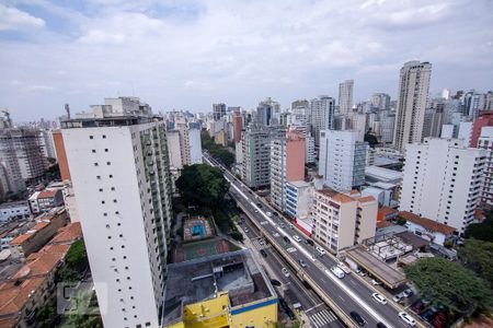 Studio para alugar com 35m², 1 quarto e 1 vaga Studio para alugar com 35m², 1 quarto e 1 vagaVista Churrasqueira Cobertura