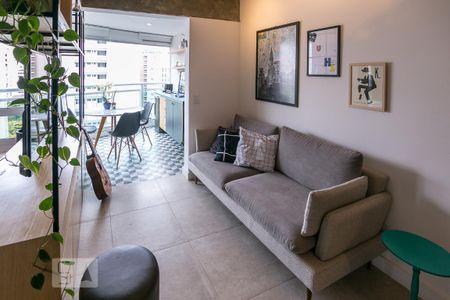 Sala de kitnet/studio para alugar com 1 quarto, 35m² em Barra Funda, São Paulo