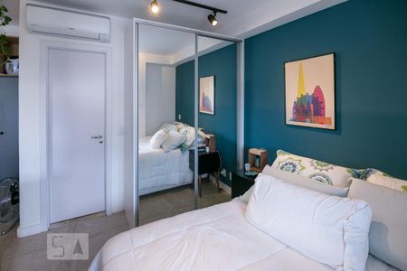 Quarto de kitnet/studio para alugar com 1 quarto, 35m² em Barra Funda, São Paulo