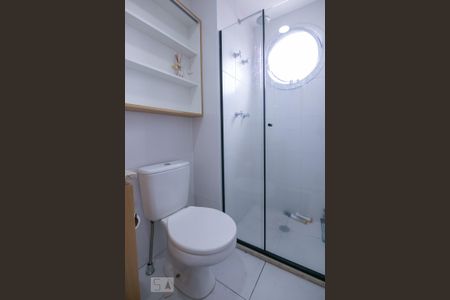 Studio para alugar com 35m², 1 quarto e 1 vaga Studio para alugar com 35m², 1 quarto e 1 vagaBanheiro