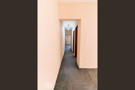 Corredor de casa para alugar com 2 quartos, 100m² em Pq. Continental Iv, Guarulhos