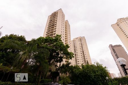 Apartamento para alugar com 70m², 2 quartos e 1 vagaFachada