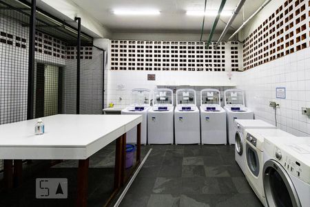 Apartamento para alugar com 47m², 1 quarto e 1 vaga Apartamento para alugar com 47m², 1 quarto e 1 vagaLavanderia