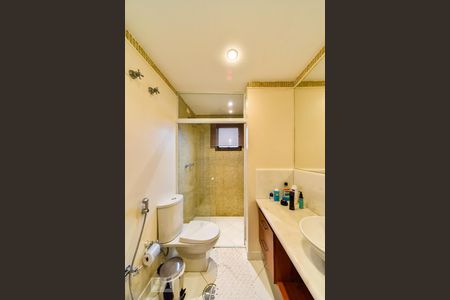 Apartamento à venda com 116m², 2 quartos e 2 vagasBanheiro da Suíte 2