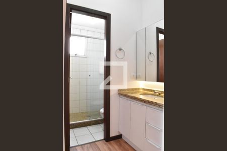 Apartamento para alugar com 64m², 1 quarto e sem vagaBanheiro