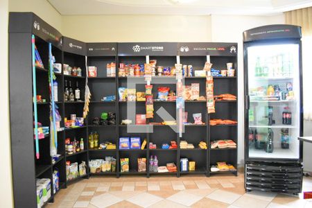 Apartamento para alugar com 64m², 1 quarto e sem vagaÁrea comum - Lojinha