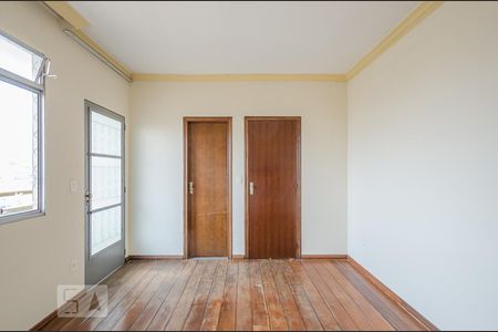 Suíte de apartamento para alugar com 3 quartos, 75m² em Jardim América, Belo Horizonte