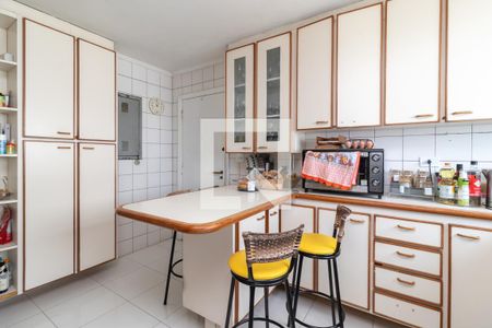 Apartamento à venda com 244m², 5 quartos e 3 vagasCozinha