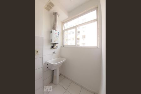 Apartamento à venda com 69m², 3 quartos e 1 vagaÁrea de Serviço