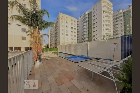 Apartamento à venda com 69m², 3 quartos e 1 vagaÁrea comum - Piscina