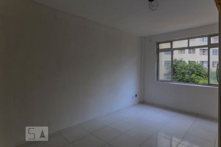 Sala e Quarto de apartamento à venda com 1 quarto, 28m² em Liberdade, São Paulo