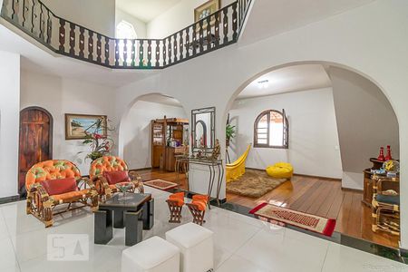 Sala 2 de casa à venda com 4 quartos, 650m² em Cachoeirinha, Belo Horizonte