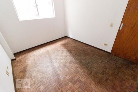 Quarto de apartamento para alugar com 1 quarto, 33m² em Rebouças, Curitiba
