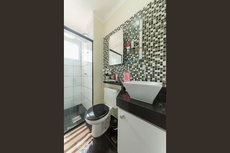 Banheiro de apartamento para alugar com 2 quartos, 45m² em Vila Marieta, Campinas