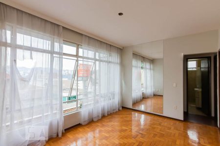 Apartamento para alugar com 85m², 2 quartos e 1 vagaSala 