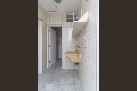 Casa à venda com 140m², 3 quartos e 2 vagasÁrea de Serviço