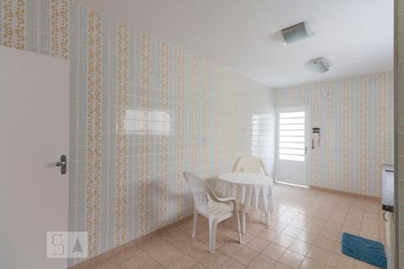Casa à venda com 140m², 3 quartos e 2 vagasCozinha